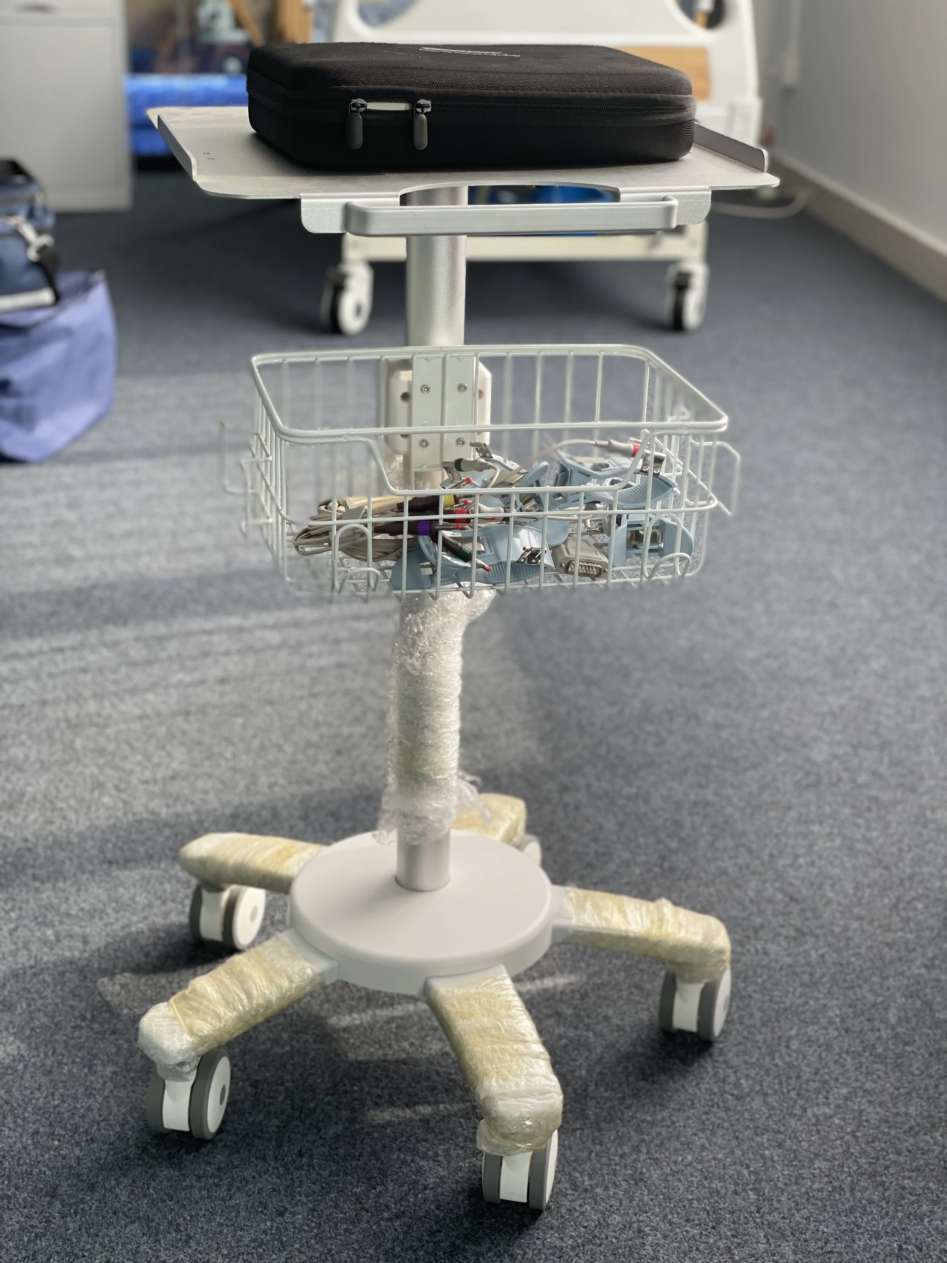 Carrello in alluminio per elettrocardiografo ad altezza fissa per macchina ECG